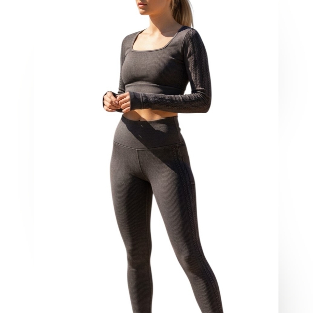 Aerie Black Ribbed Long Sleeve  Casual Comfortable Workout Gym  Top & Leggings M